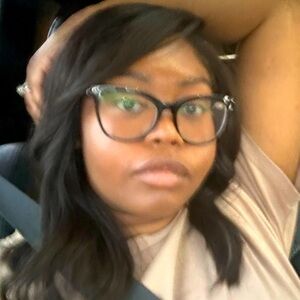 Wife | Mother | Realtor | Tax Preparer | Reseller! 🛍️✨